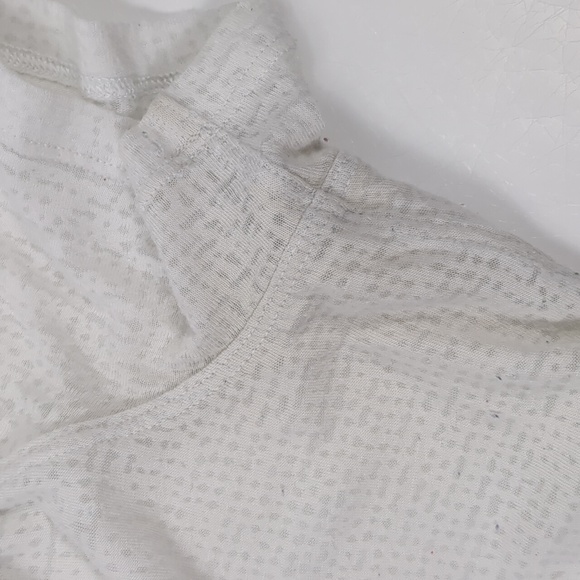 Lululemon Short sleeve Tee - Picture 5 of 6